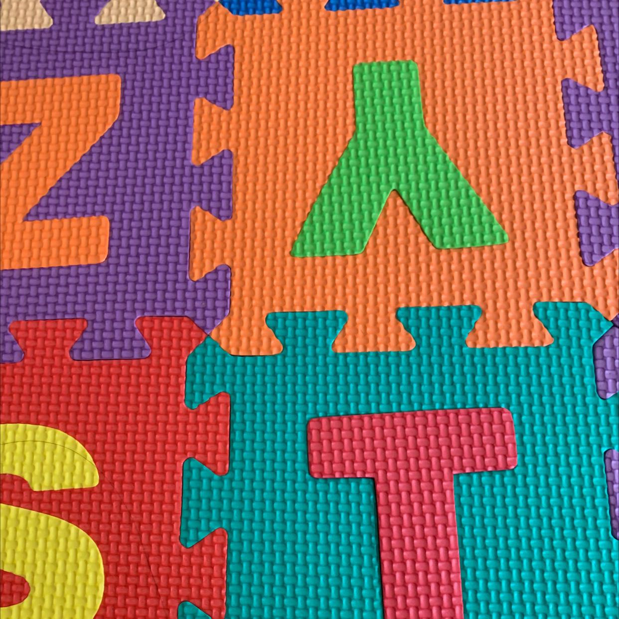 Sản phẩm ok tuy hơi nhỏ so với diện tích phòng cần dùng. Sản phẩm ok tuy hơi nhỏ so với diện tích phòng cần dùng.