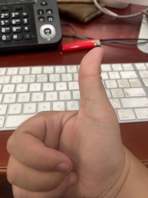 Vali rất chắc chắn, màu sắc tươi sáng. Tiếc là ki co sz 24 để mình mua combo. Nên mua nhé mn