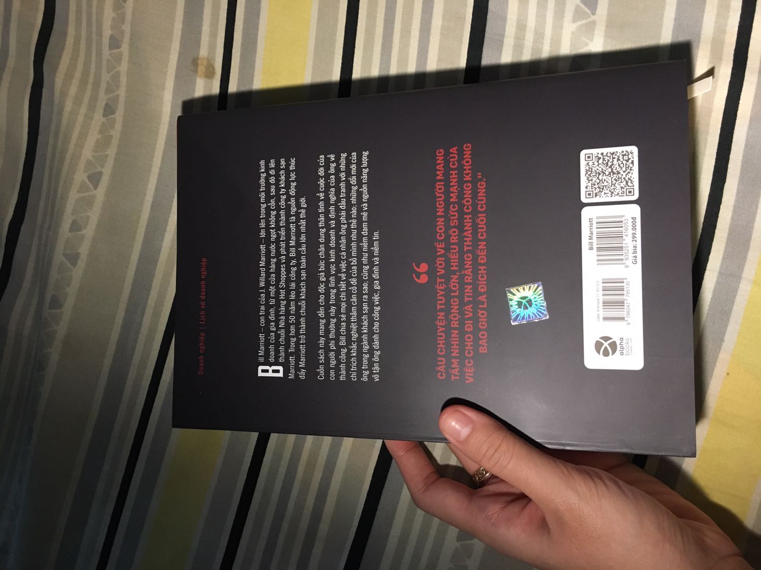 Sách đẹp, đóng gói cẩn thận, nội dung thì chưa đọc nên chưa review đc.