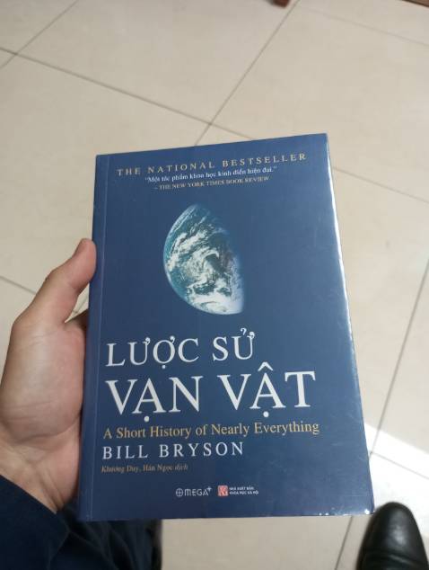 Giao hàng nhanh, đóng gói rất kỹ càng, giá cả ưu đãi. Sách còn mới nguyên, rất háo hức được đọc. Thấy có tặng kèm Bookmark Tiki mà không thấy đâu😆.