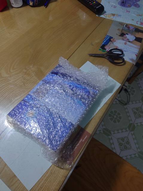 Sách đẹp, đóng gói kỹ, chỉ có giao hàng, bữa đầu không giao mà nói là mình hẹn lại giao vào thứ hai. Giao hàng chán quá nên lâu.