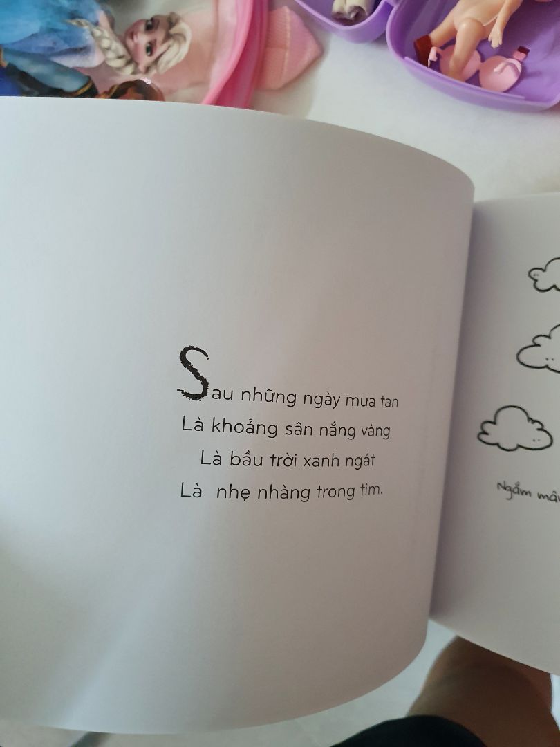 bộ 3 sách vẽ tô màu đơn giản, đáng yêu. các em nhỏ rất là thích.??