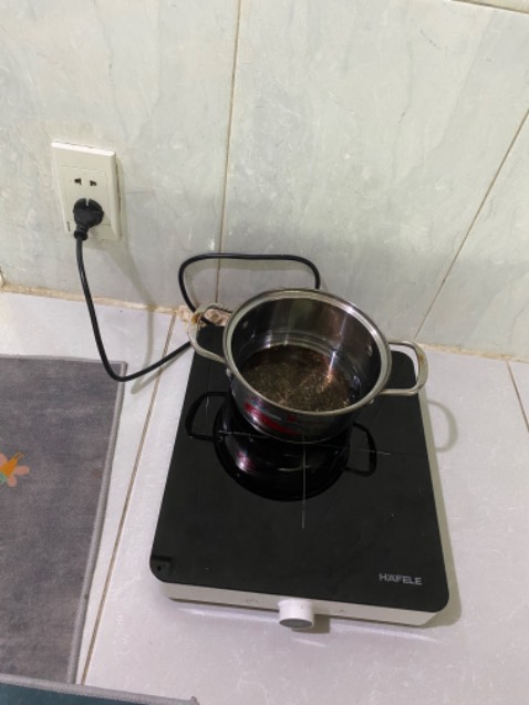 Bếp gì xài hết bảo hành thì hỏng bo mạch, thay cái bo mạch báo giá hơn 600k, nghĩ xài cái bếp giá ổn ổn cho ổn định thì như qq -_- thân ái và không bao giờ mua lần 2 -_-