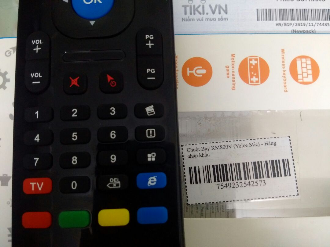 Sản phẩm mà tôi nhận được không có mic, không phải KM800v. Đề nghị đổi hàng