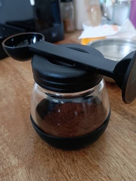 Máy chạy êm, chất lượng pha thì khỏi bàn cãi, ngon hơn rất nhiều, mình rất thích vị pha ép với công suất lớn, tận hưởng được hương vị của cà phê