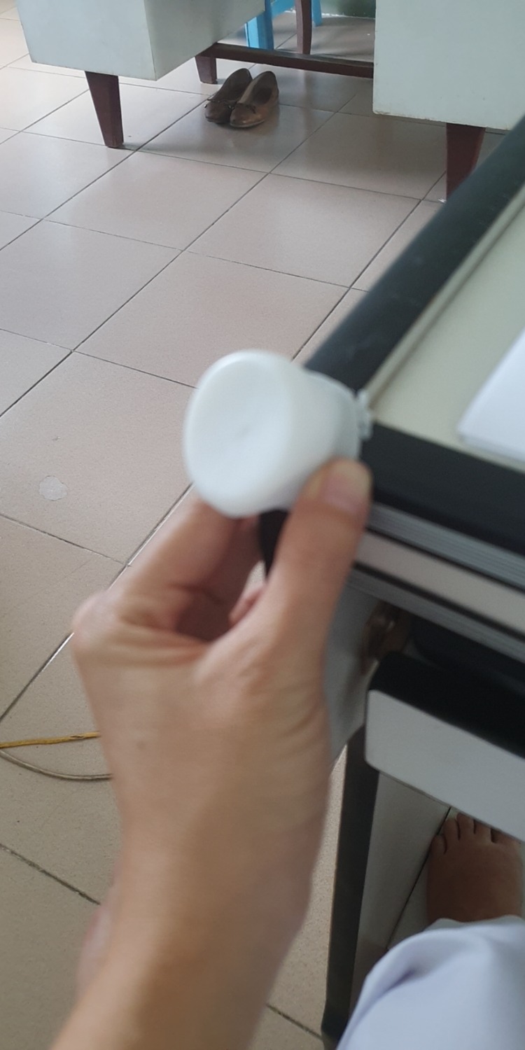 Không giao hàng đúng như hình. Tiki hỗ trợ trả lại nhưng mình đã làm mất hóa đơn và giấy tờ khác. nguyên nhân: quá tin tưởng Tiki nên đã bỏ hết các giấy tờ này ngoài bảo vệ. nên khi trả lại thì ko có giấy tờ.
Giá trị hàng hóa không cao. nhưng cảm thấy bất an cho lần mua tiếp theo.