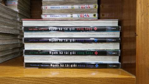 Kích thước vừa phải, độ dày truyện hợp lý. Nét vẽ sinh động, nội dung thú vị, câu truyện trong sáng, thích trang lót in màu ở mỗi tập :)