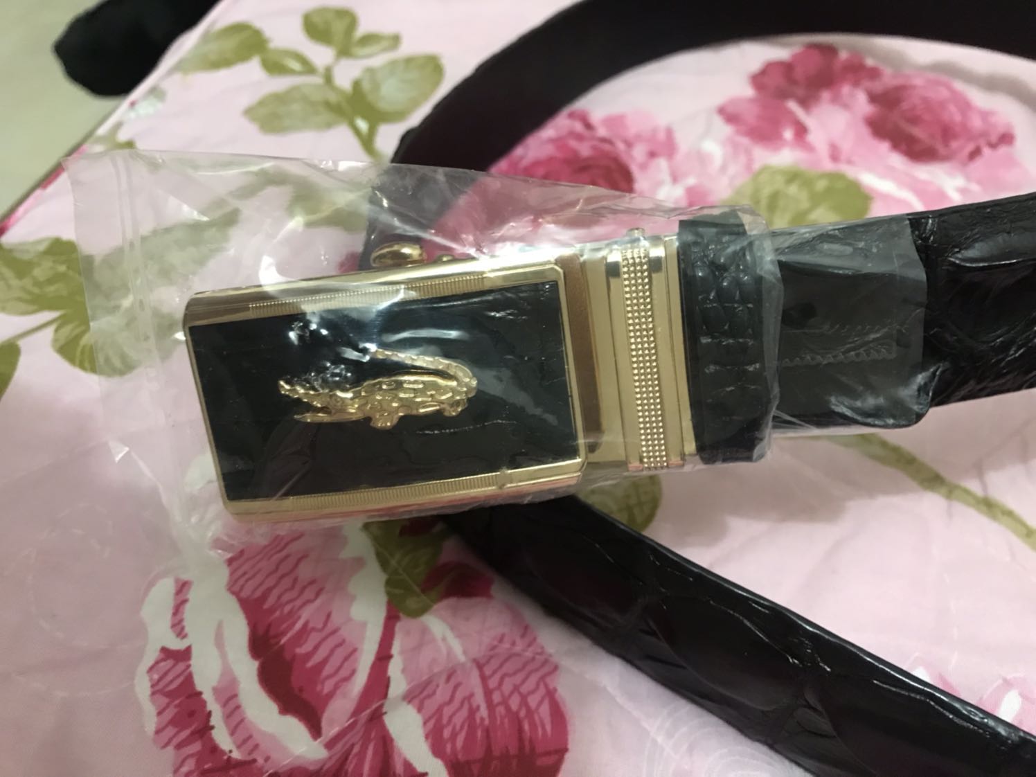 Xấu hơn trong ảnh. Hơi thất vọng