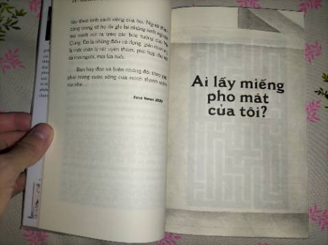 Sãhs khi giao đc bọc cẩn thận, đánh giá cao dịch vụ bao sách của Tiki tuyệt vời