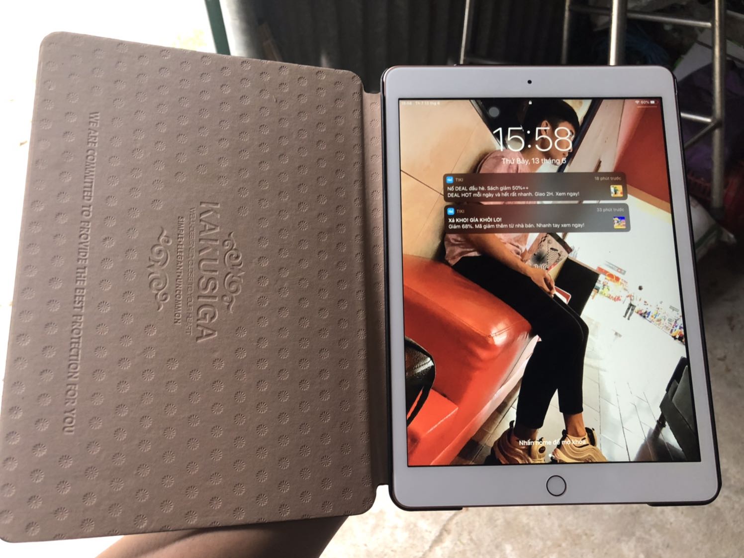 Rất đẹp đóng góp kỉ giao hàng nhanh . Đáng mua