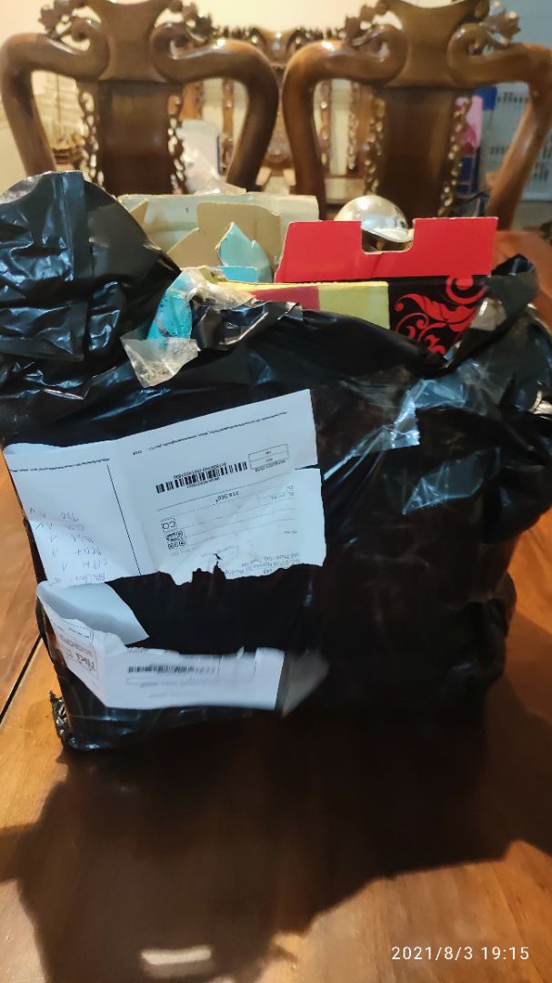 Tôi đặt 6 món, giao có 5 món. Cửa hàng giao thiếu tôi ca lọc dầu ăn 1.2 lít. đã phản ánh 1 ngày mà chưa thấy phản hồi. Làm ăn mất uy tín.