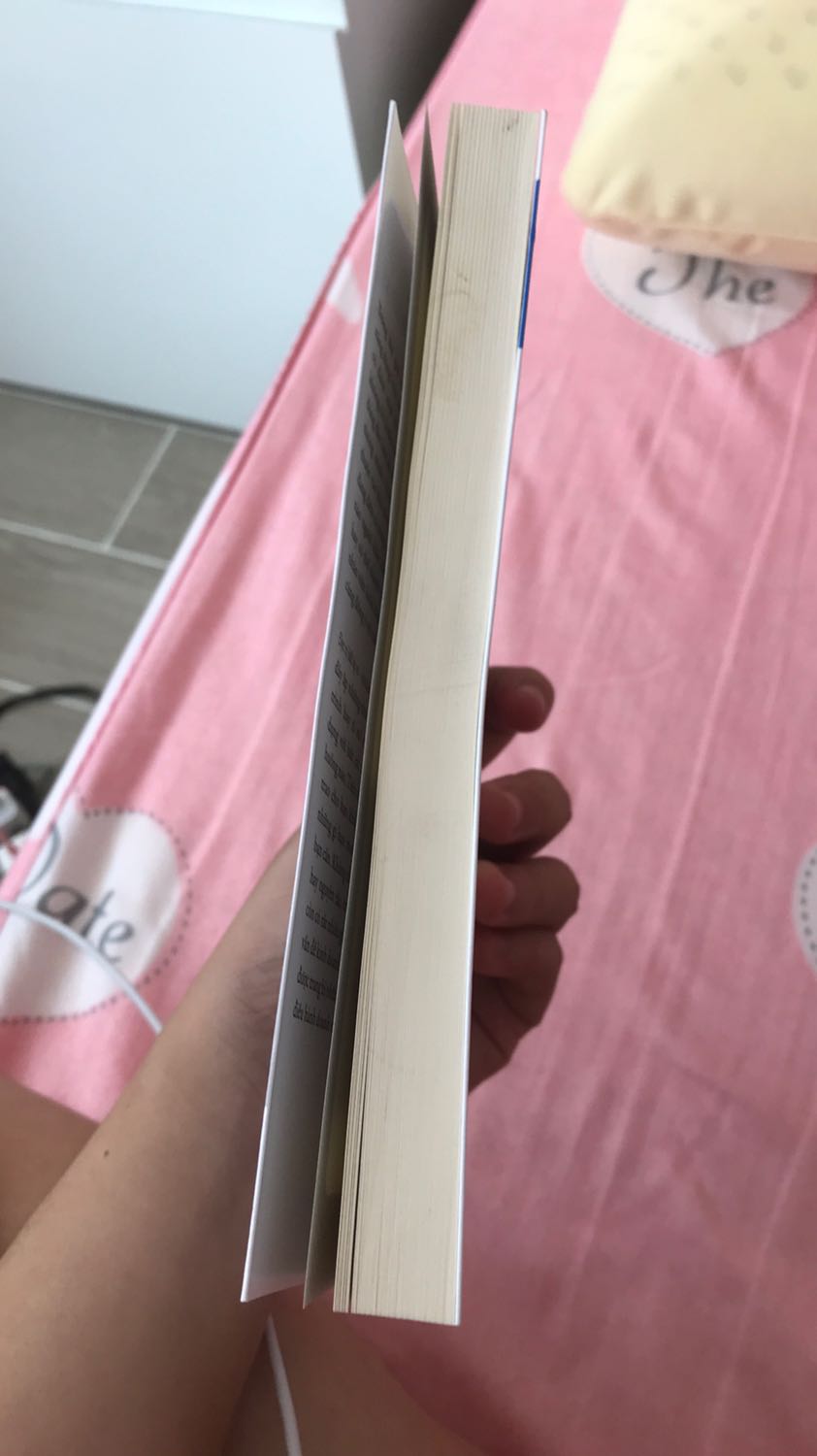 Tikinow giao hàng nhanh trong Tết, sách giấy dày, nội dung hay phù hợp cấp độ quản lý, giúp cải thiện tư duy, trình bày theo mục rõ ràng. Tuy nhiên về phần hình thức thì có phần dơ ngay bìa không chùi được, có vệt hằn, gáy sách bị dơ.