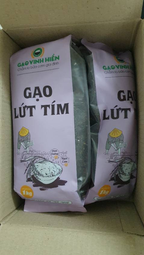 Giá ngang với thị trường, tuy nhiên 3 gói mình đặt hoàn toàn không được hút chân không như các đơn đặt hàng mấy nhận xét khác, ngoài ra thông tin loại gạo không có đề cập đến trong gạo có chất xơ hay không. Tuy nhiên bao bì đẹp, hi vọng chất lượng tốt như bao bì nên nên vote tạm 4 sao