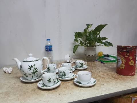 Đúng hàng, pha trà được