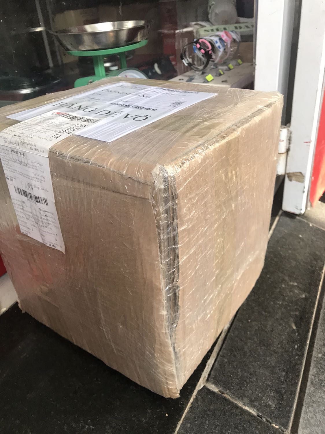 Đặt 2 cái nhưng chỉ mới giao 1 cái