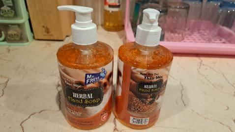 Mùi rất dễ chịu. Hàng chất lượng cao. Đóng gói cẩn thận.