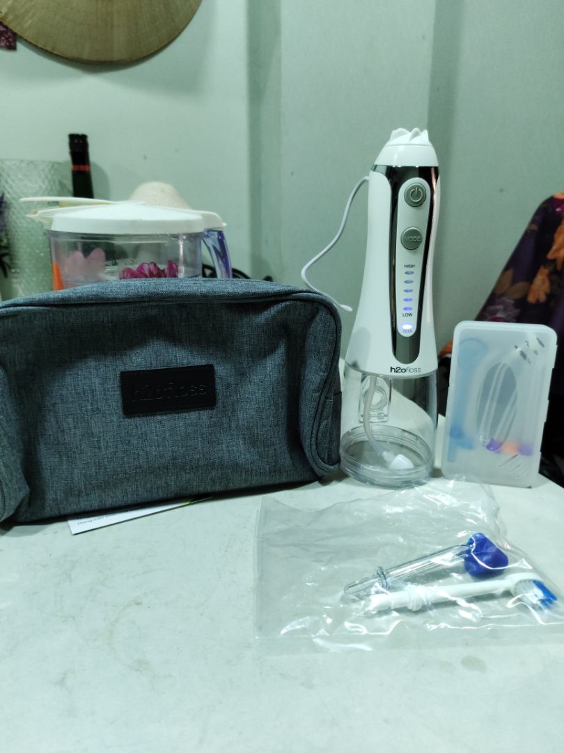 Hàng đẹp, shop giao đầy đủ, sạc liền 8 tiếng tối mới dùng nên ko rõ chất lượng, mong như mong đợi.5* cho shop, cho tiki và cho người giao hàng lễ phép!