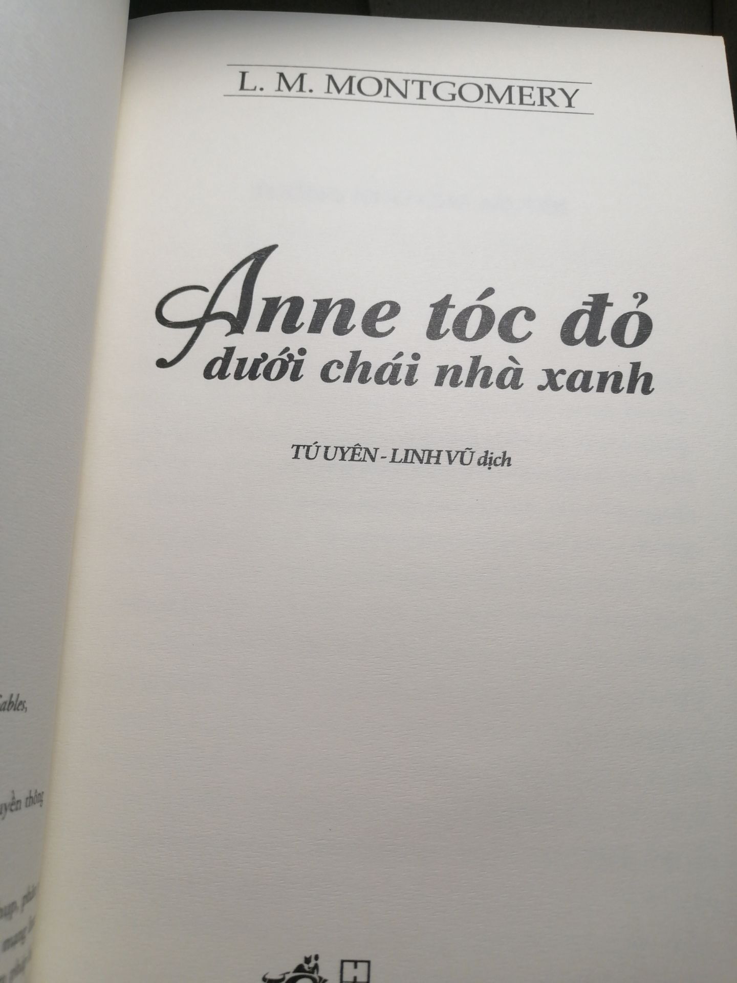 Mình thật sự rất thích cách giao hàng của tiki. Mặc dù mùa dịch nhưng giao hàng vẫn rất nhanh. Đóng gói thì không tốt lắm vì trang giấy còn bị gập lại và chưa có nilong chống sốc. Nhưng vì cũng nhỏ nên không ảnh hưởng lắm. Quyển này nội dung khỏi chê ạ, ý nghĩa, dễ thương, giàu tình cảm. Nên mua ạ.