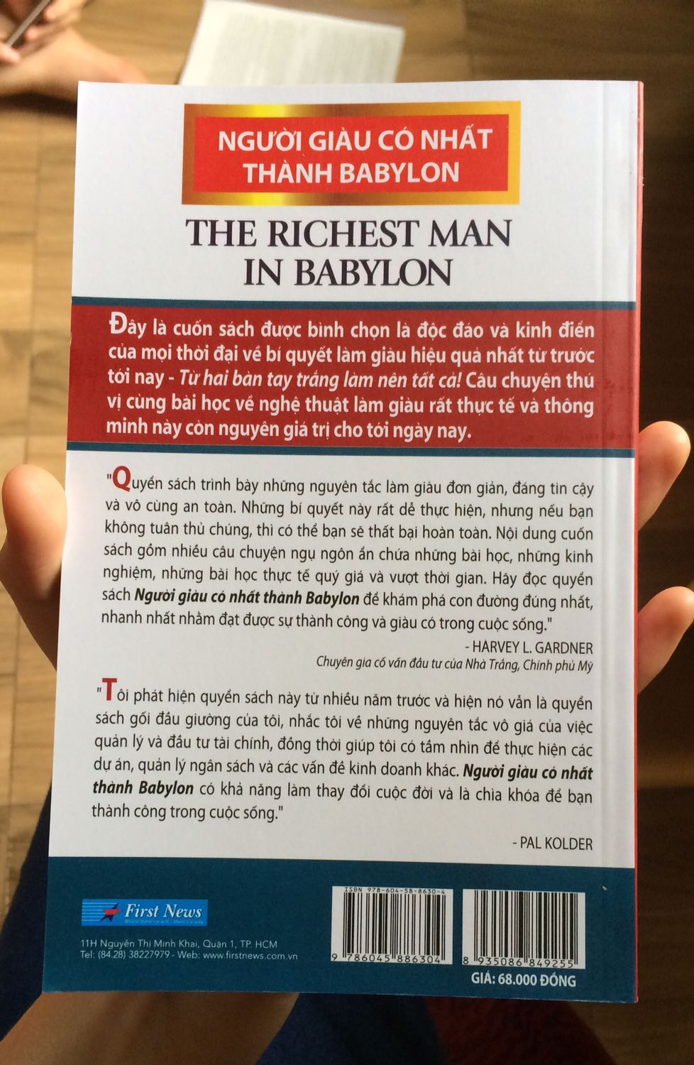 Vừa đặt hôm trước mà sáng hôm sau có luôn. Sách là những câu chuyện chứ không hề khô khan ❤️