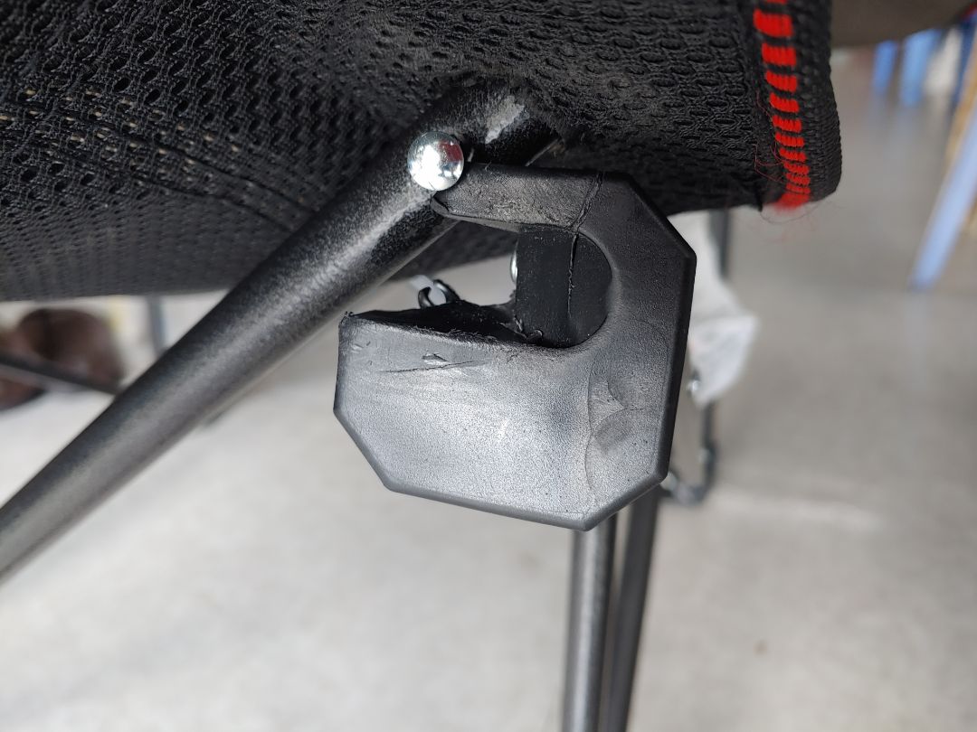 mới nhận ngày 10/6 , hôm nay 23/6 thì bị gãy hết xài được rồi , 13 ngày sử dụng = 6***