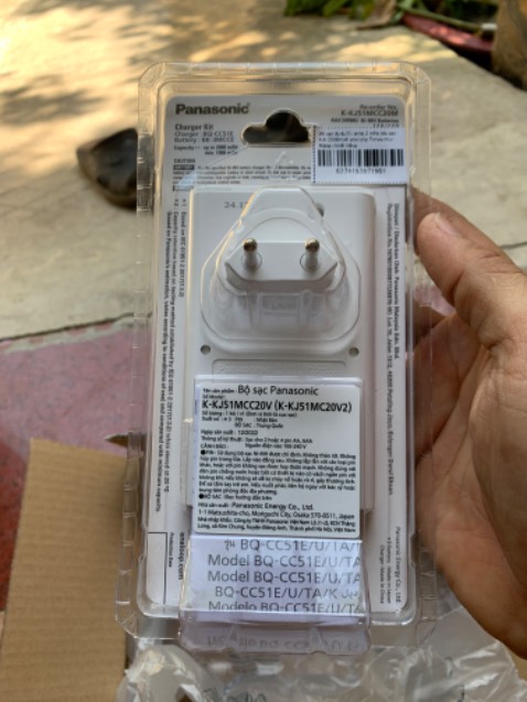 Mới đặt hàng hôm qua, Tuki now giao trong ngày quá tuyệt vời nhanh gọn, mở hàng ra thấy rất OK chính hãng, dùng thời gian xem bền không lúc đó comment cho anh em biết. Shop đóng gói cẩn thận đẹp. Tôi đánh giá shop 10 sao tư vấn nhiệt tình cho khách hàng chọn sản phẩm tốt nhập khẩu chính hãng của Nhật.