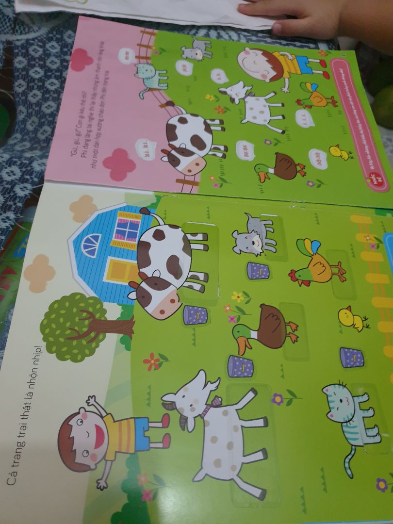 bộ sách rất thú vị, kích thích sự sáng tạo của trẻ. Rất đáng mua cho bé từ 4-6 ạ