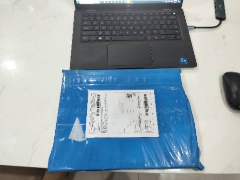 Vừa vặn, nam châm hút tốt, da đẹp, màu đẹp, đóng gói cẩn thận.