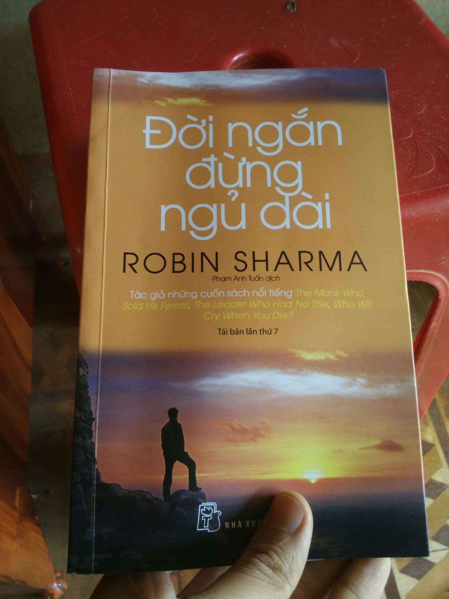 Giao hàng nhanh
Tiki luôn tuyệt vời, gói đẹp
chất lượng sách Tuyệt vời ông mặt trời
Về nội dung sách: toàn những tác phẩm bán chạy toàn cầu thì chất lượng không phải bàn.
Về giá cả: rẻ không tưởng

Xin cảm ơn TIKI ❤️❤️❤️