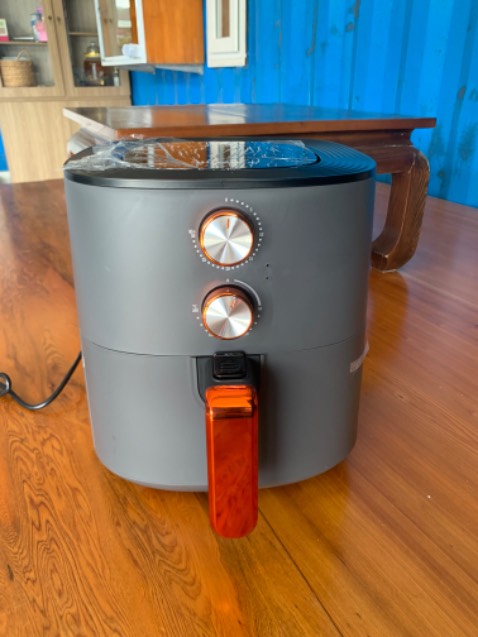 Nồi rất đẹp, chắc chắn. Hoạt động êm.
Mua được giá km vậy là quá hời cho nồi 6l. Sẽ tiếp tục ủng hộ thương hiệu này