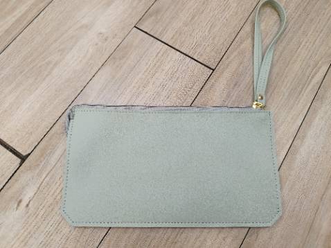 Ví đẹp lắm ạ màu rất sang đường chỉ may tốt giá vừa phải thank shop ạ Ví đẹp lắm ạ màu rất sang đường chỉ may tốt giá vừa phải thank shop ạ