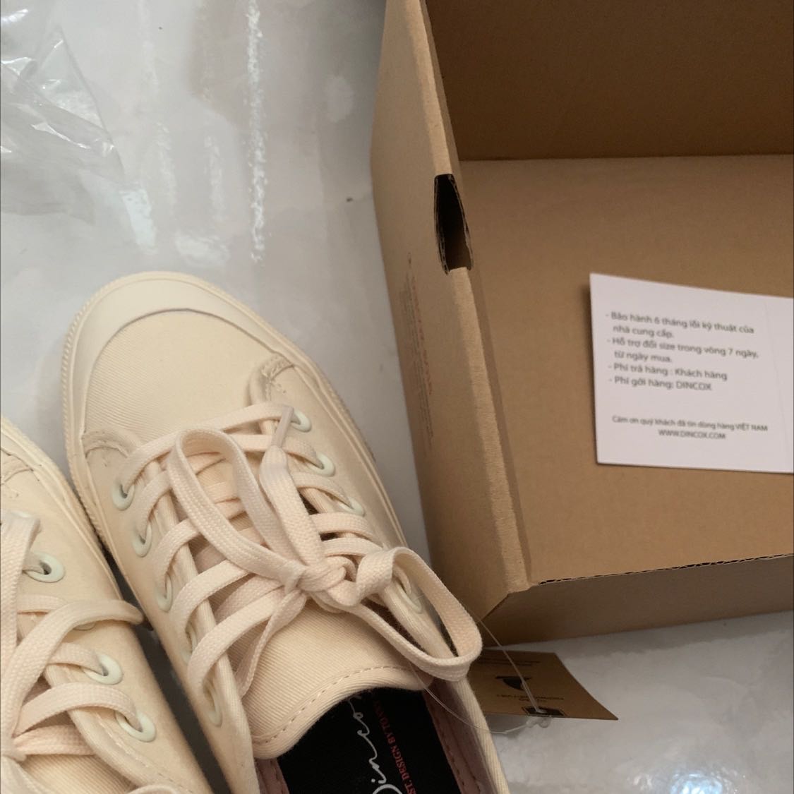 Giày xinh xỉu up xỉu down, đế êm
Đóng gói đẹp, k có chỗ chê luôn ạ
Giao hàng nhanh 
1000 sao Giày xinh xỉu up xỉu down, đế êm
Đóng gói đẹp, k có chỗ chê luôn ạ
Giao hàng nhanh 
1000 sao