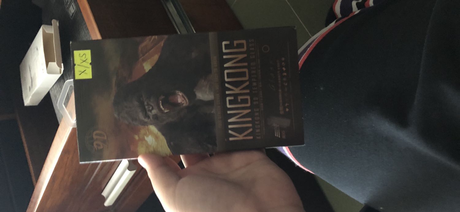 mua cho iphone X mà sao shop lại giao cho mình cái kính cường lực to hơn vậy ko mua ở đây nữa