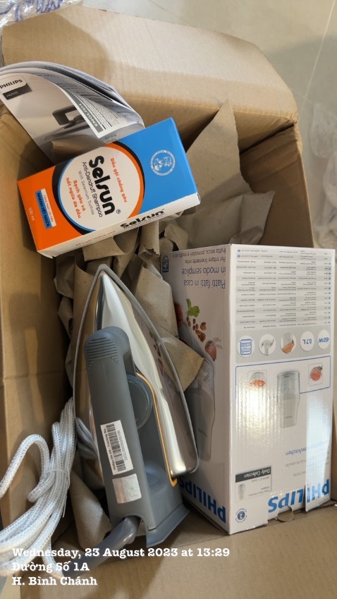 Vẫn chưa nhận được bộ dao nhé bạn ơi