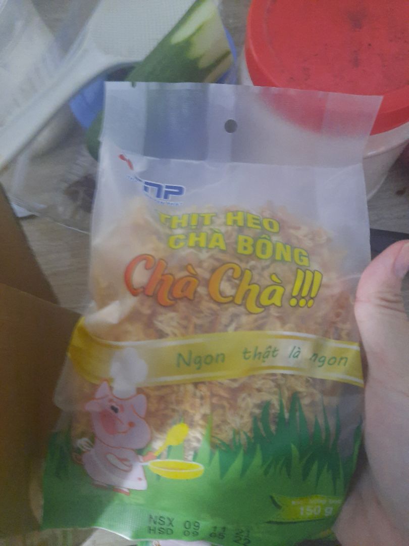 Giao hàng nhanh, đóng gói cẩn thận, hàng không bị hư hỏng.
Sản phẩm mới sản xuất cách lúc mua chỉ 2 ngày (nên date xa). Mua tháng 11.21 date tới 6 tháng sau. 
Sản phẩm ngon.