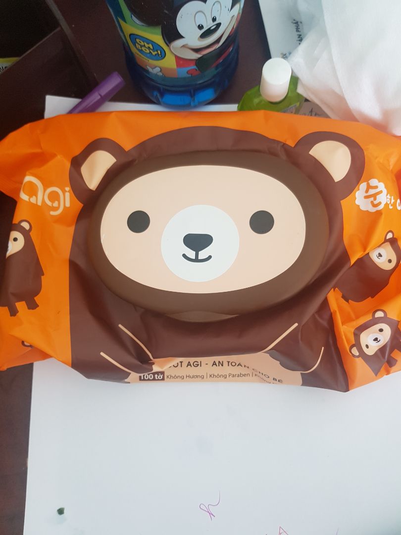 hàng agi trước giờ mình đều yên tâm sử dụng. sản phẩm không mùi nên dùng lau tay lau miệng k lo hóa chất.