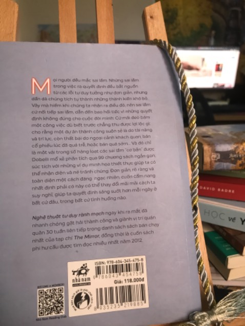 Sách khá dày nhưng nội dung rỏ rành dễ hiểu nên đọc và tiếp thu khá nhanh. Nội dung sách thật sự đáng đọc - nó chỉ ra hầu như các lỗi tư duy phổ biến trong cuộc sống, từ suy nghĩ sai lệch nhỏ dễ khiến hành động gây hậu quả lớn.
