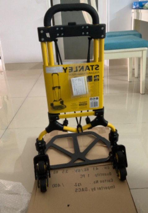 Thiết kế đẹp, màu sắc bắt mắt. Chất lượng tốt, giao hàng đúng hẹn. Đóng gói cẩn thận.