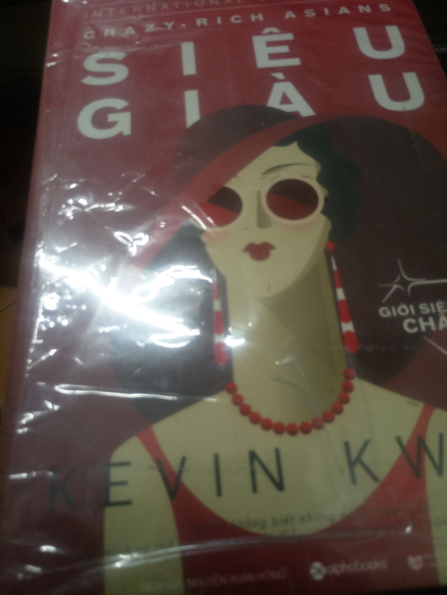 giao hàng nhanh đặt hôm trước hsau đã nhận được
truyện đã được chuyển thành phim rất nổi tiếng - ai ko mua tiếc đừng hỏi nha