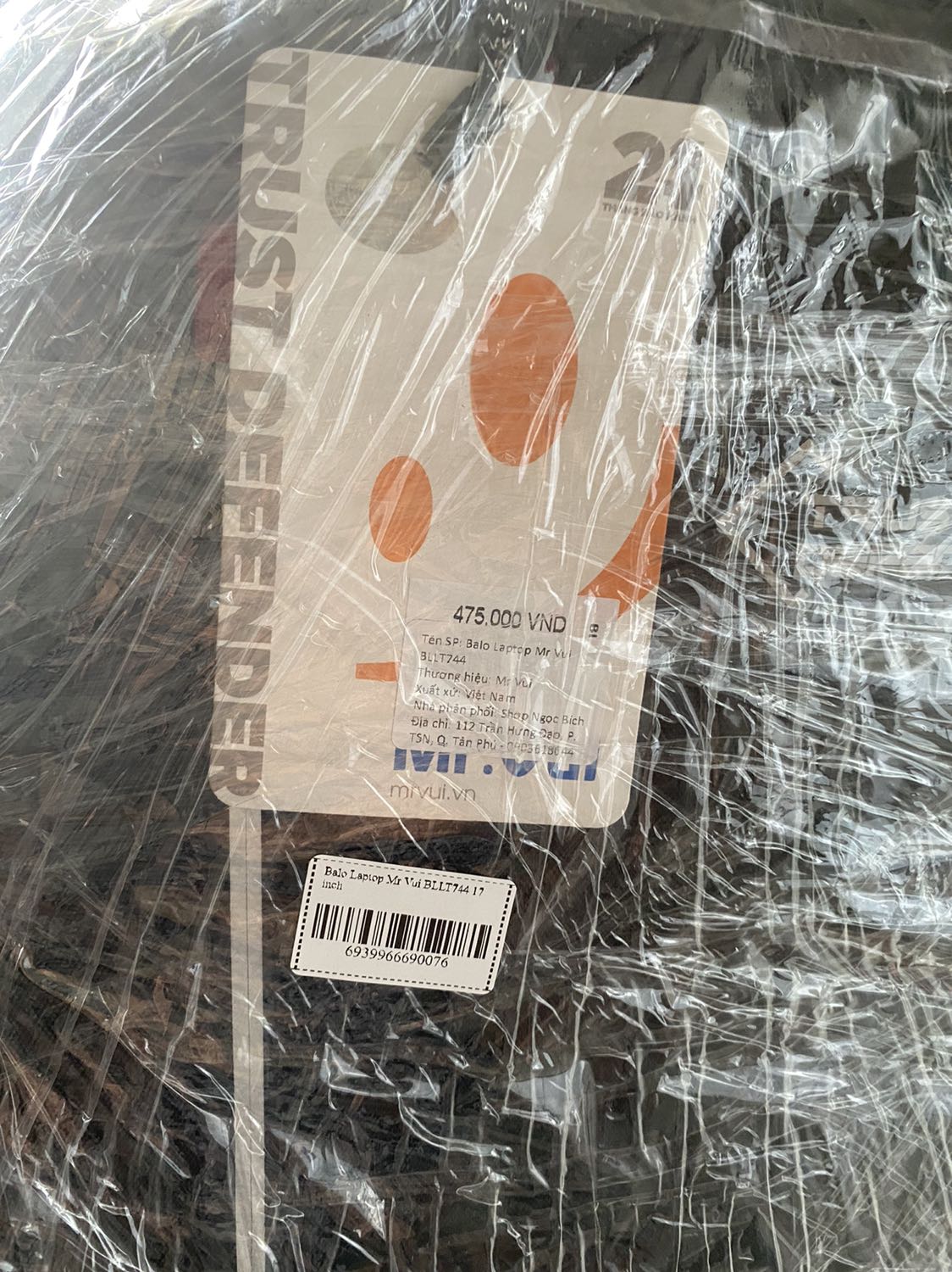 Sản phẩm giao nhanh chóng, được bao bọc kỹ. Ưng cái bụng thiệt! Cám ơn shop nhìu nhìu nhé ^_^