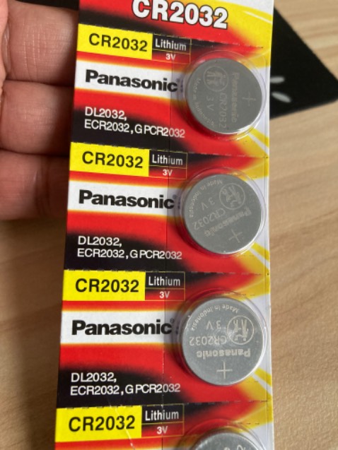 Viên pin thì ghi Made in Indonesia, vỏ hộp thì ghi Made in China.
Ko biết phải hiểu như thế nào luôn hiii
Giao hàng thì Now nên rất nhanh.