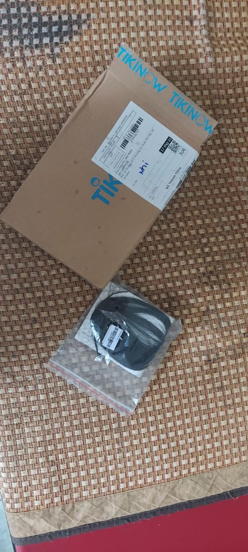 giao hàng rất nhanh hơn cả mong đợi , đúng gu màu tóc của mình lun