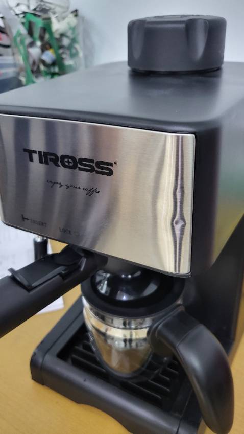 Giao hàng nhanh, tuy nhiên giao máy bị móp nhẹ dù đóng gói kỹ nhà bán chú ý vì mình thanh toán trước nên quan tâm hơn vì đối với khách như mình chắc chắn muốn mua hàng nên tạo cho khách 1 niềm tin. ( mình thấy ko nặng mà cần sử dụng nên cung ko có thời gian đổi trả)