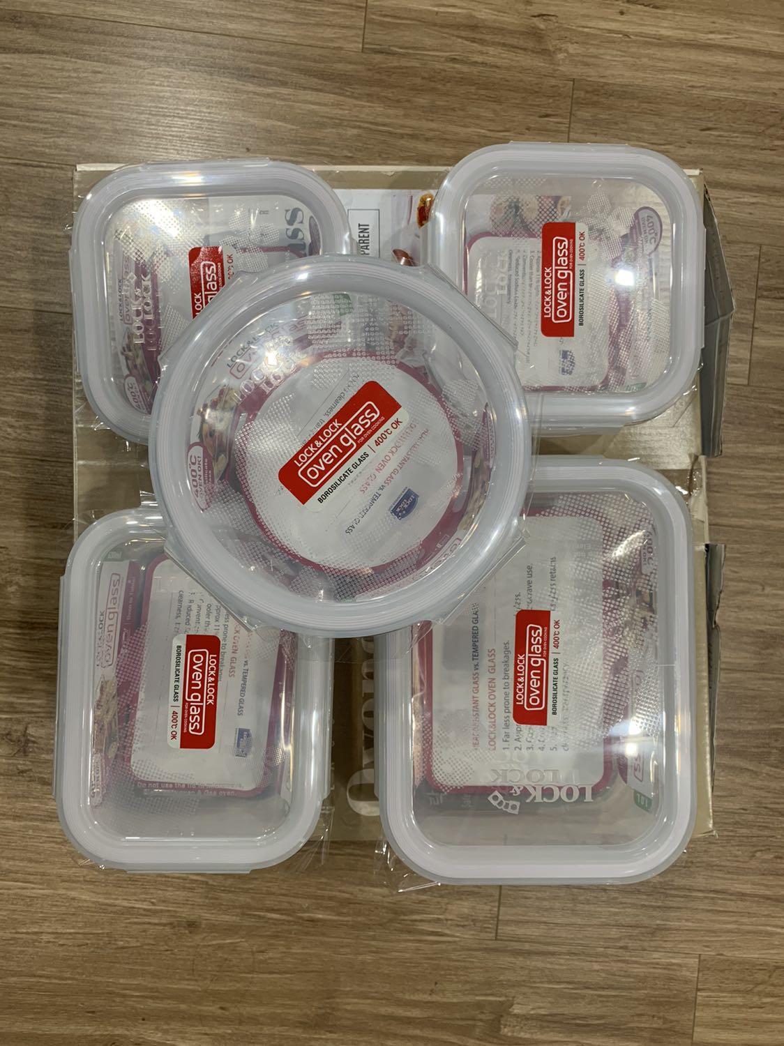 Tưởng không rẻ nhưng khi nhận hàng thì lại thấy “Rẻ không tưởng”. Hộp thủy tinh bảo đảm an toàn thực phẩm, 5 hộp 4 kiểu (2 cái giống nhau)