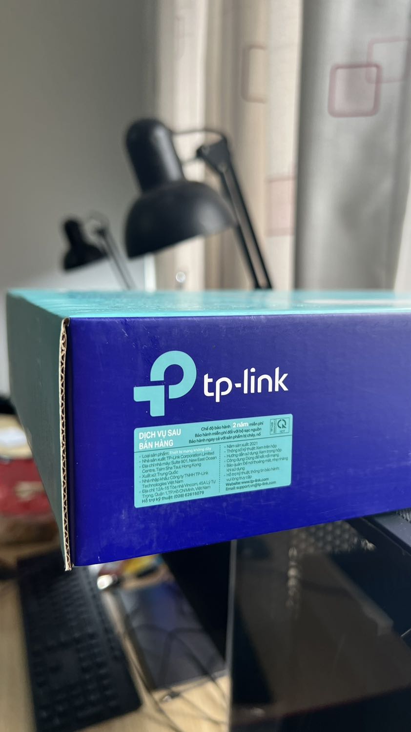 Hàng chính hãng, đóng gói cẩn thận, ship từ SG ra HN nhưng khá nhanh, lịch nhận thực tế sớm hơn dự kiến 3 ngày. Chưa lắp thử nhưng chắc dùng ổn hơn mấy cục wifi Tplink 841 dùng trước giờ. Hàng chính hãng, đóng gói cẩn thận, ship từ SG ra HN nhưng khá nhanh, lịch nhận thực tế sớm hơn dự kiến 3 ngày. Chưa lắp thử nhưng chắc dùng ổn hơn mấy cục wifi Tplink 841 dùng trước giờ.