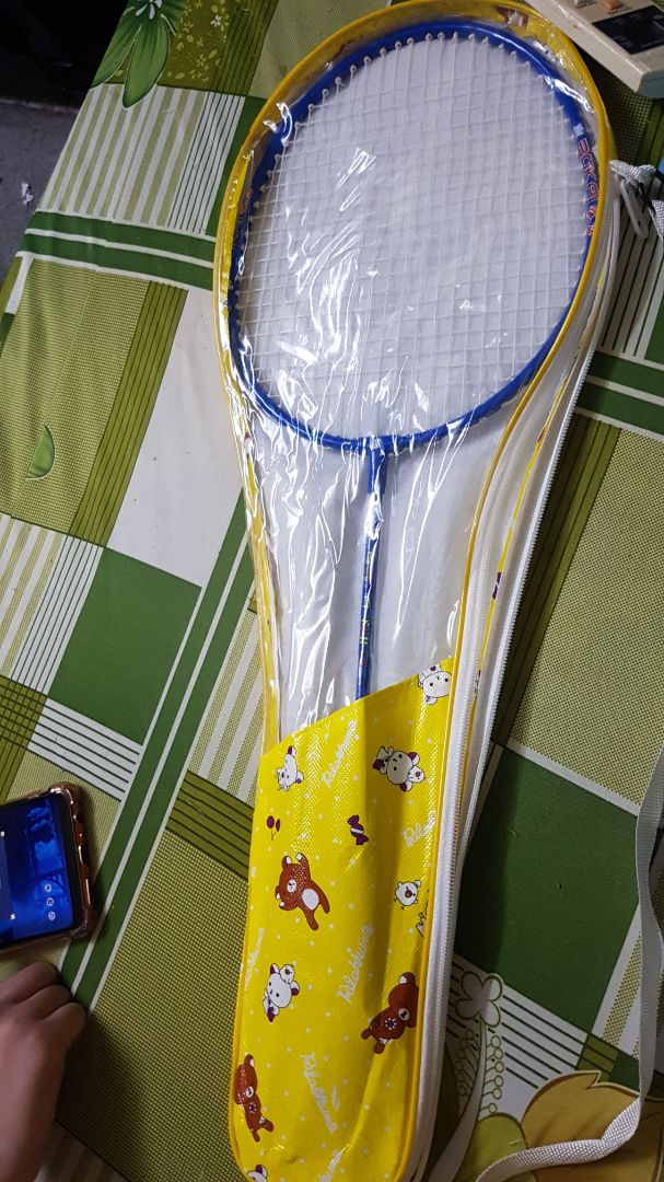 Vợt dành cho trẻ em nên chất lượng như vày là rất ok, cầm rất chắc tay, lưới đan cũng có vẻ tốt tương đương mấy loại thương hiệu nổi tiếng. Cực kỳ hài lòng. giao hàng nhanh, gói hàng cũng ok. 5 ⭐⭐⭐⭐⭐