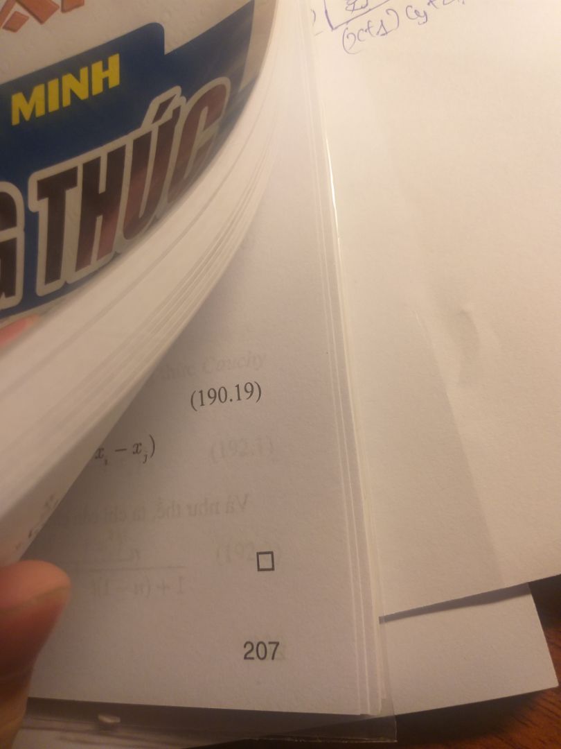 về nội dung, tôi ko có điều j để phàn nàn nhưng in sách thật sự rất chán, trang thò ra, trang thụt vào, ngoài bìa còn bị dính keo nữa,...