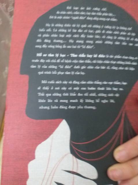 Có lẽ vì vận chuyển nên sách bị móp, cong và xước nhiều
Lúc mở thùng hàng sách không hề có bọc gì bên ngoài, thùng còn bị móp
Mong sớm khắc phục! Có lẽ vì vận chuyển nên sách bị móp, cong và xước nhiều
Lúc mở thùng hàng sách không hề có bọc gì bên ngoài, thùng còn bị móp
Mong sớm khắc phục!