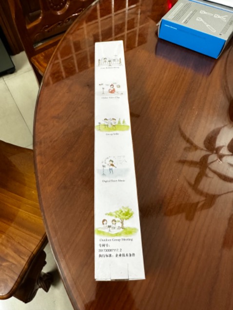 Chắc chắn, đầy đủ phụ kiện remote để chụp hình! Bao bì đóng gói đẹp!