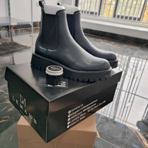 giày  đẹp lắm, cứ nghĩ rẻ như này thì giày bình thường lắm
ai ngờ chất ok lắm, đi êm, form chuẩn, với giá này mà đôi giày này là ok lắm rồi, 5 sao luônnnnnnnnnnnnnnnnnnn
sẽ ủng hộ tiếp ạ