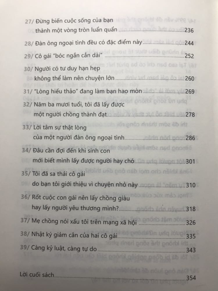sách giúp rút ra được nhiều bài học , được tiếp thêm sức mạnh , thậm chí là có thể gạt bỏ được lớp sương mù vây kín tầm mắt để tìm ra lối đi riêng cho mình . 
Rất Thích Vãn Tình , mọi câu chuyện đều ý nghĩa , mỗi bài học đều sâu sắc . 
Tiki : tiki luôn mang đến những dịch vụ và sản phẩm khiến tôi rất hài lòng . sản phẩm giá ưu đãi , dịch vụ nhanh (ship nhanh )  tiện lợi (lựa chọn được sản phù hợp qua lượt mua và review của khách hàng ) . Cảm ơn Tiki , Huỳnh Nhã Thy dịch , bcoom books và nhà xuất bản thế giới đã mang đến sản phẩm tuyệt vời đến tôi .
